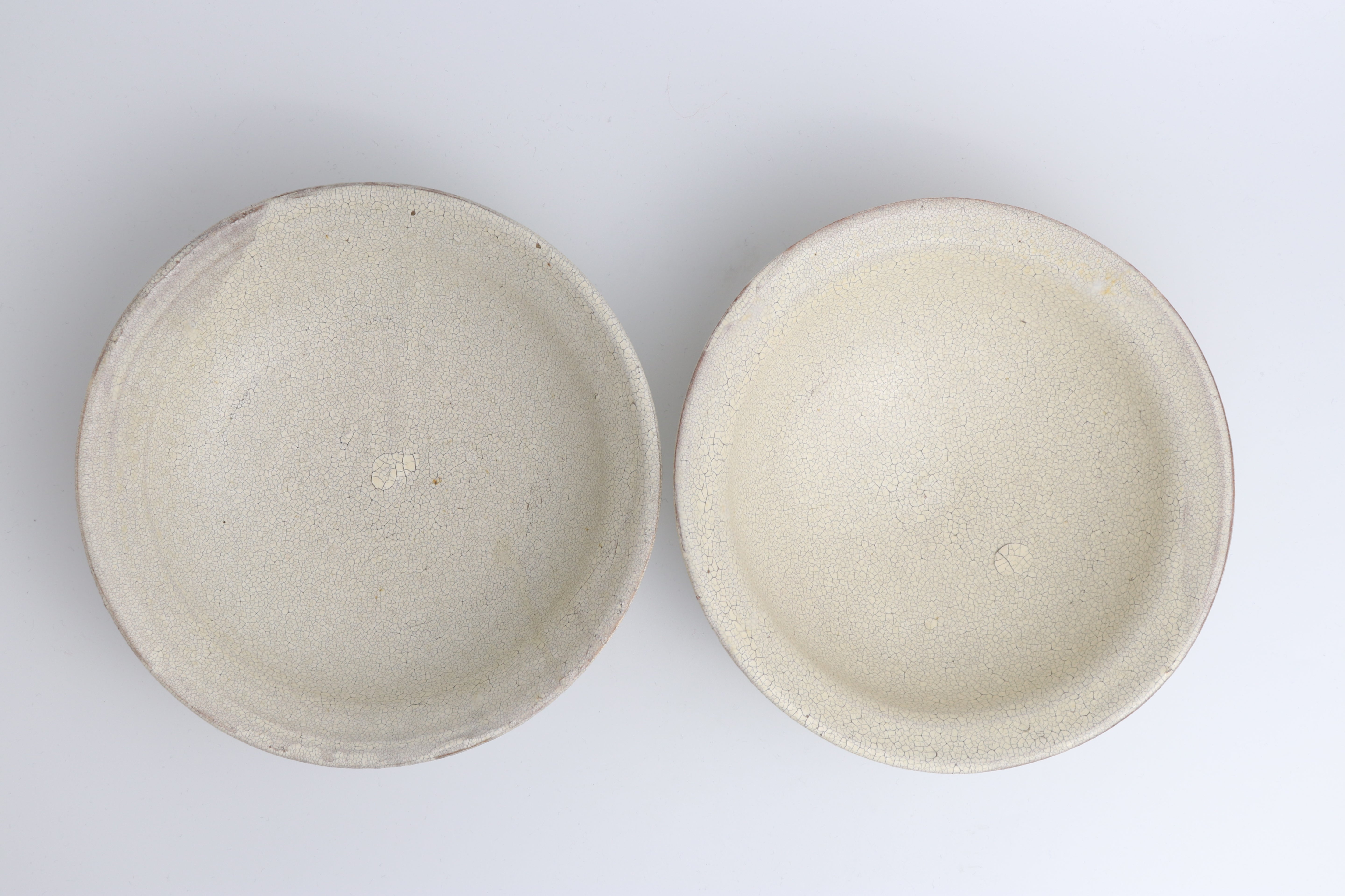 Hat Bowl (White Shirohibite Glaze) – Atsushi Ogata