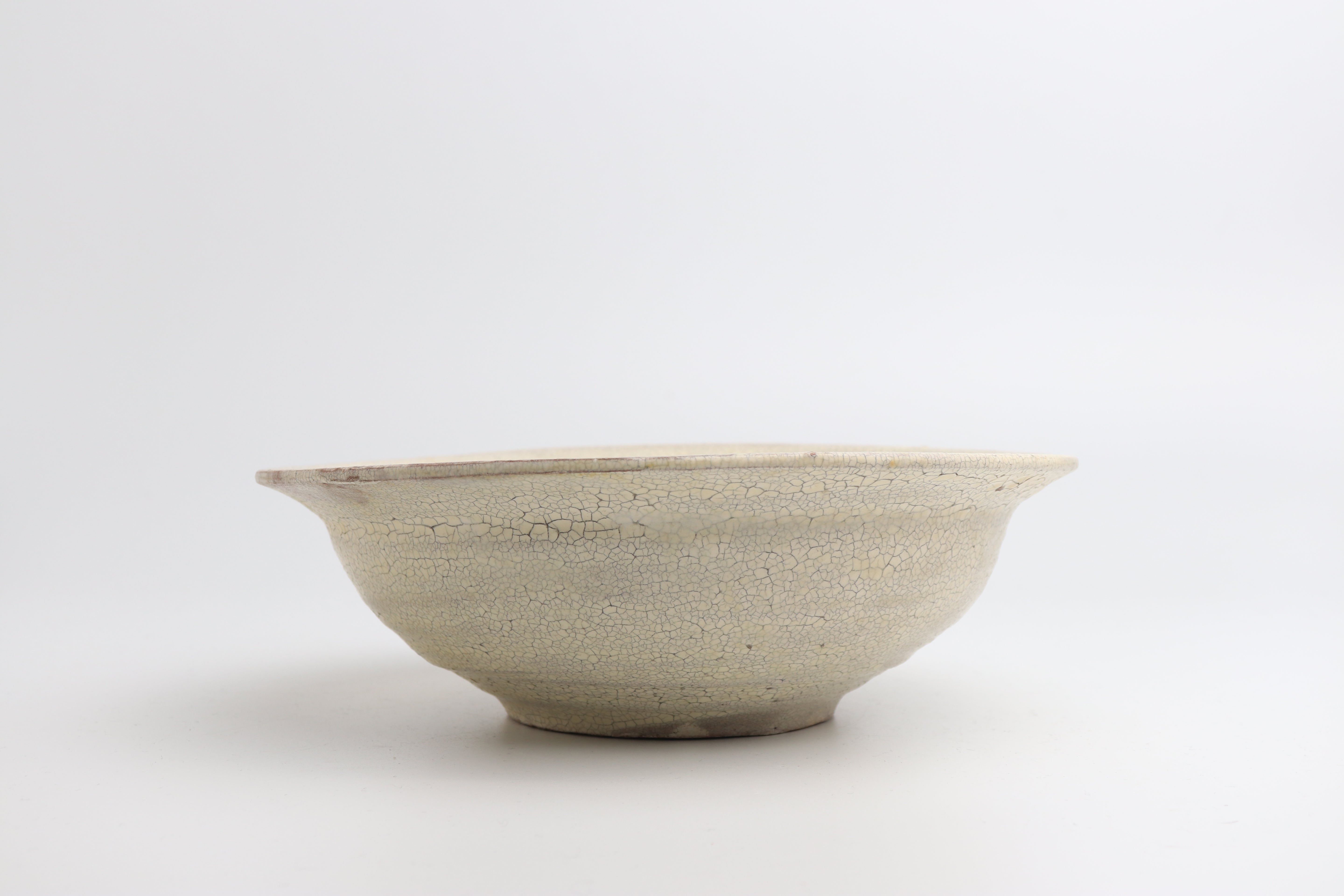 Hat Bowl (White Shirohibite Glaze) – Atsushi Ogata
