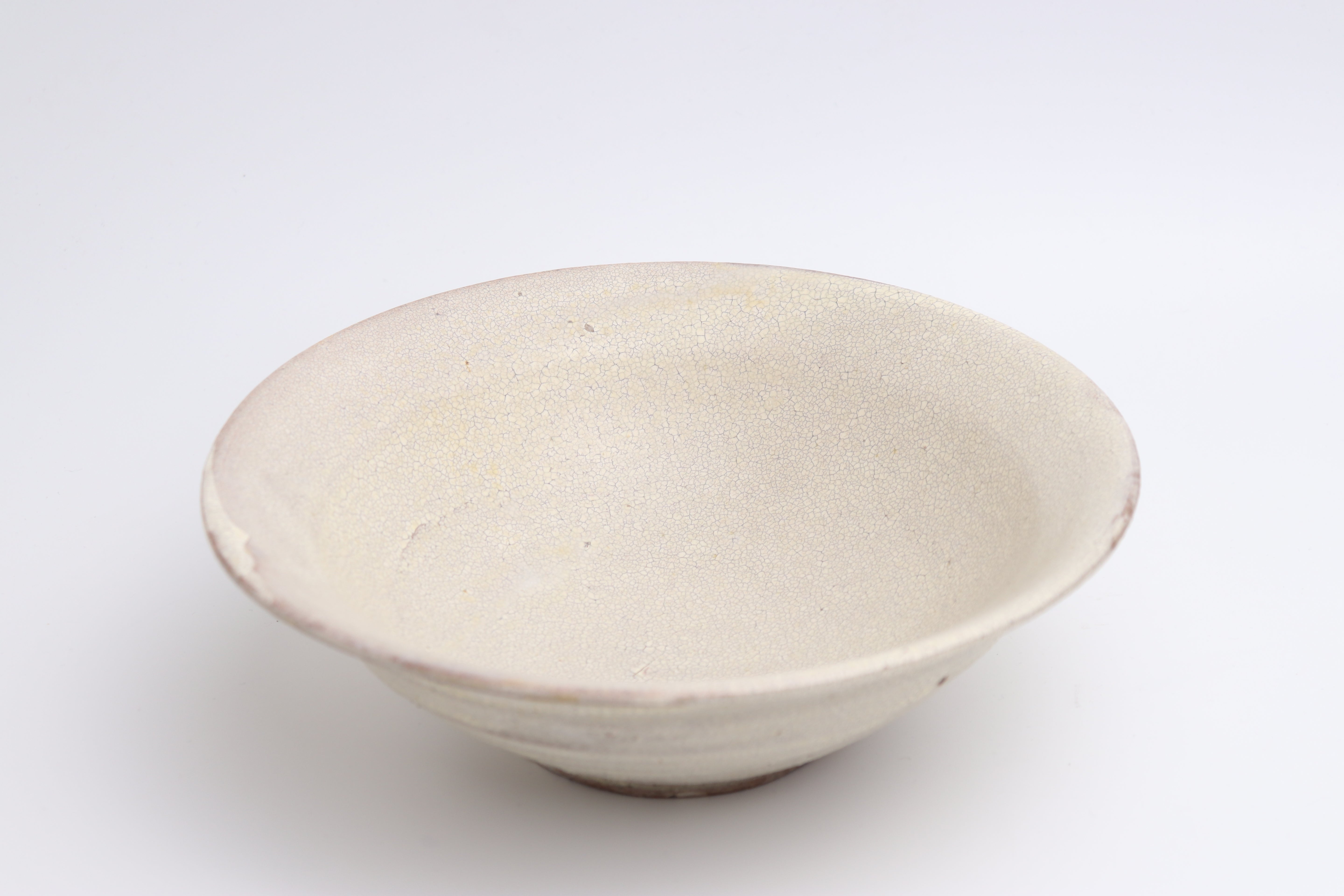 Hat Bowl (White Shirohibite Glaze) – Atsushi Ogata