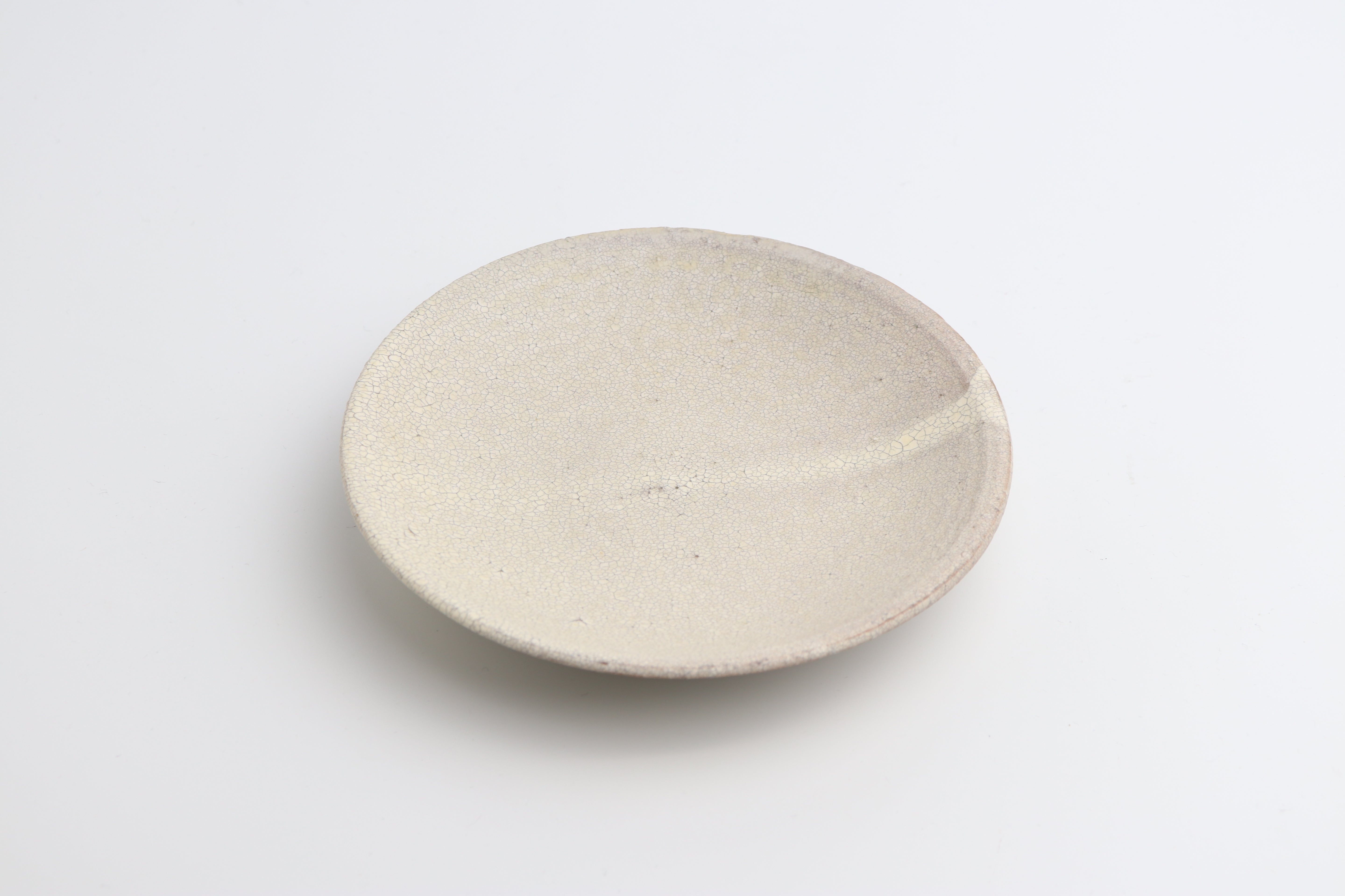 Plate (15cm, White Shirohibite Glaze) – Atsushi Ogata