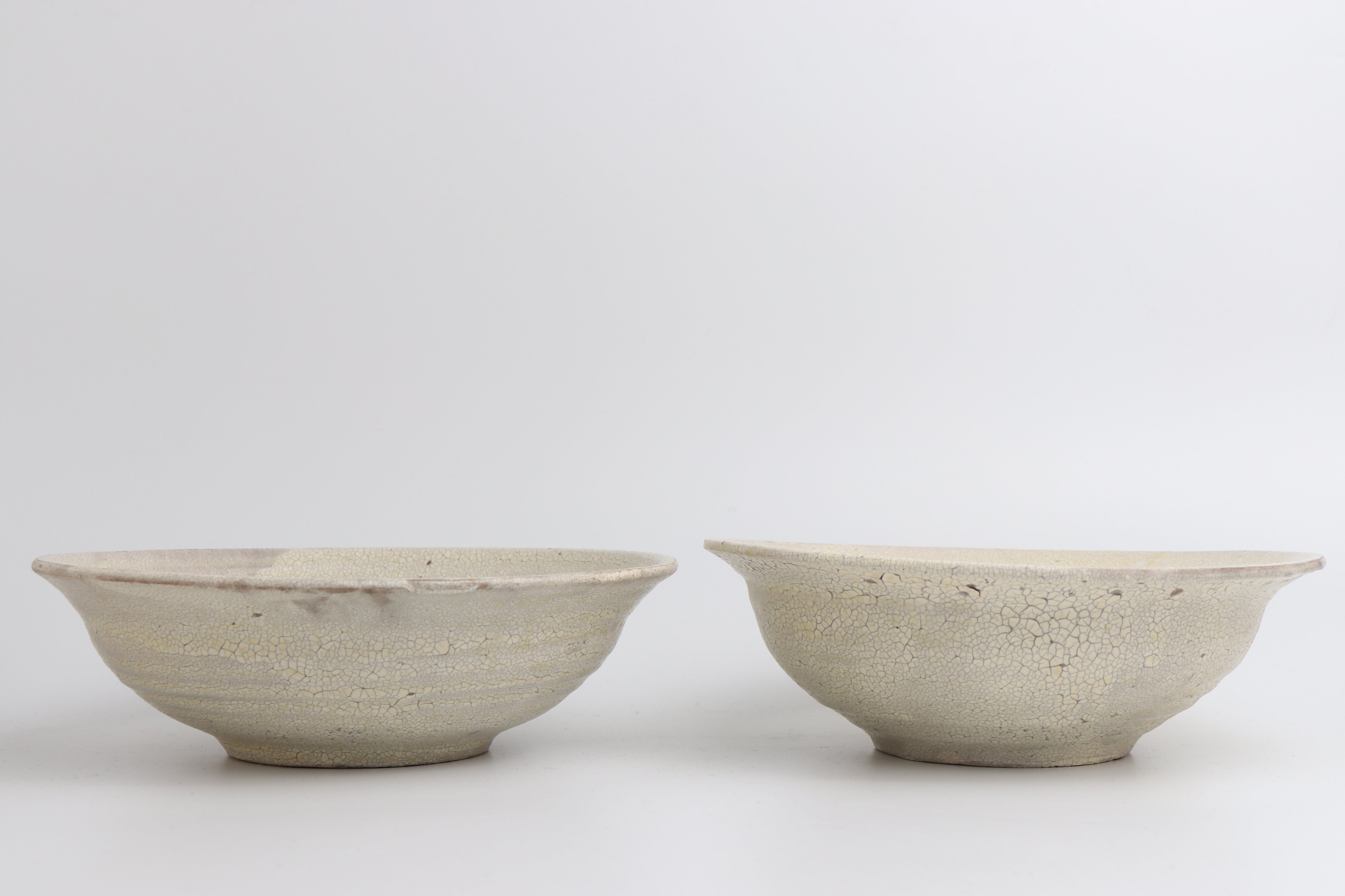 Hat Bowl (White Shirohibite Glaze) – Atsushi Ogata