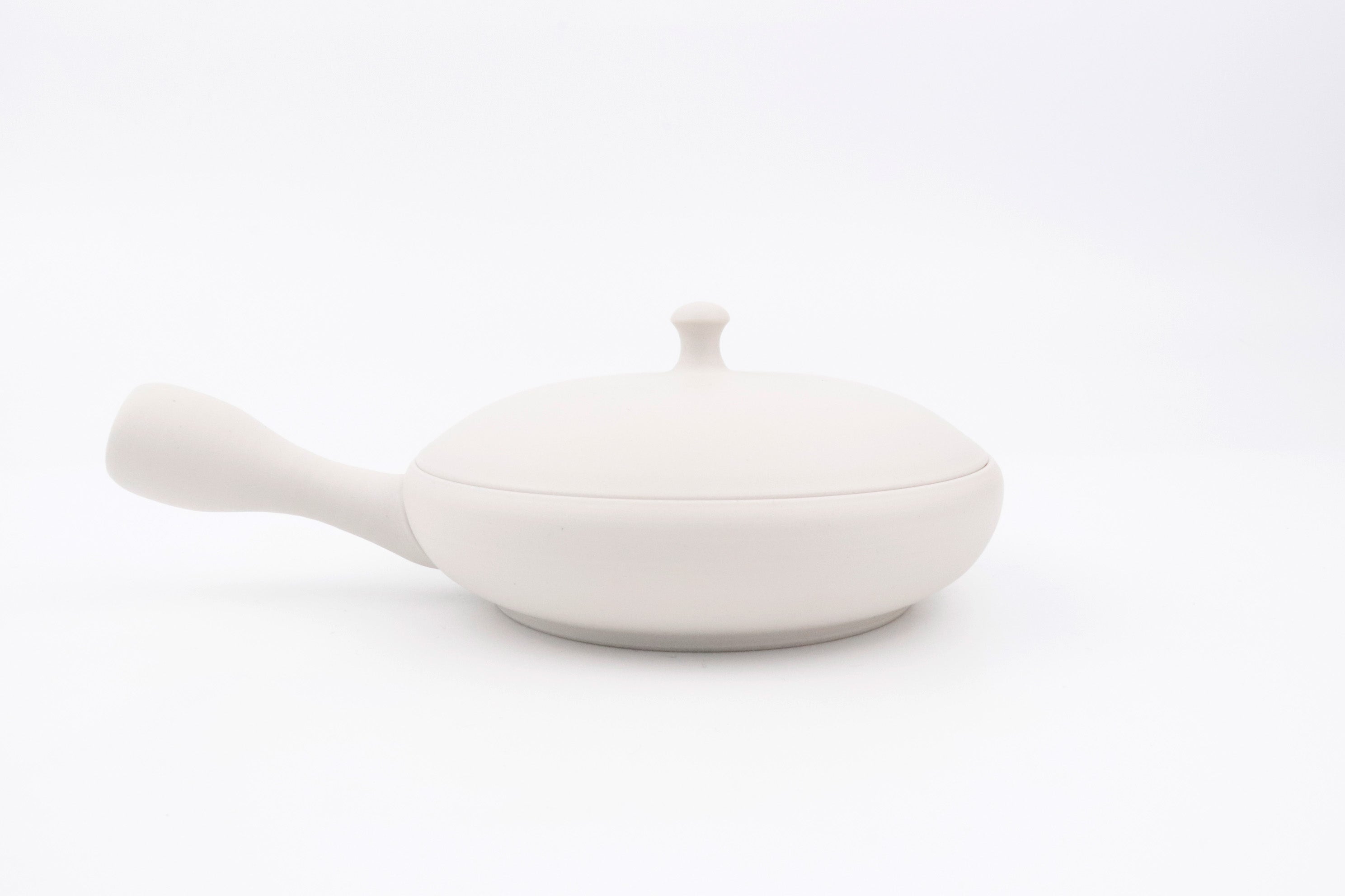 إنها إبريق شاي "Gokuhei Kyusu"