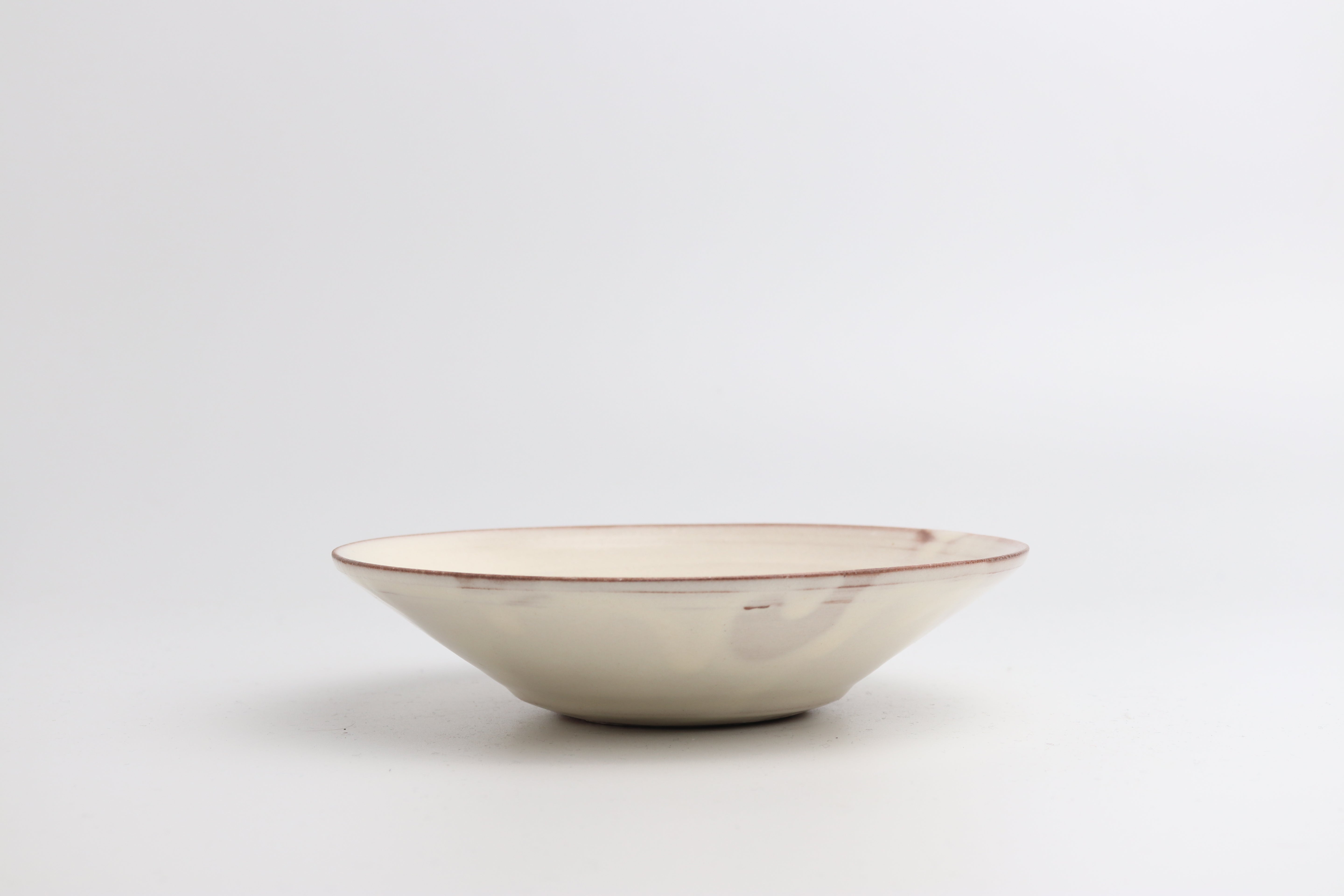 Fuminari Araga dish with brim 18cm